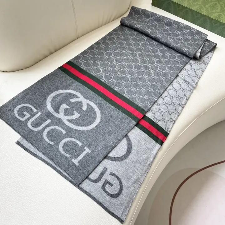 スーパーコピー グッチ マフラー