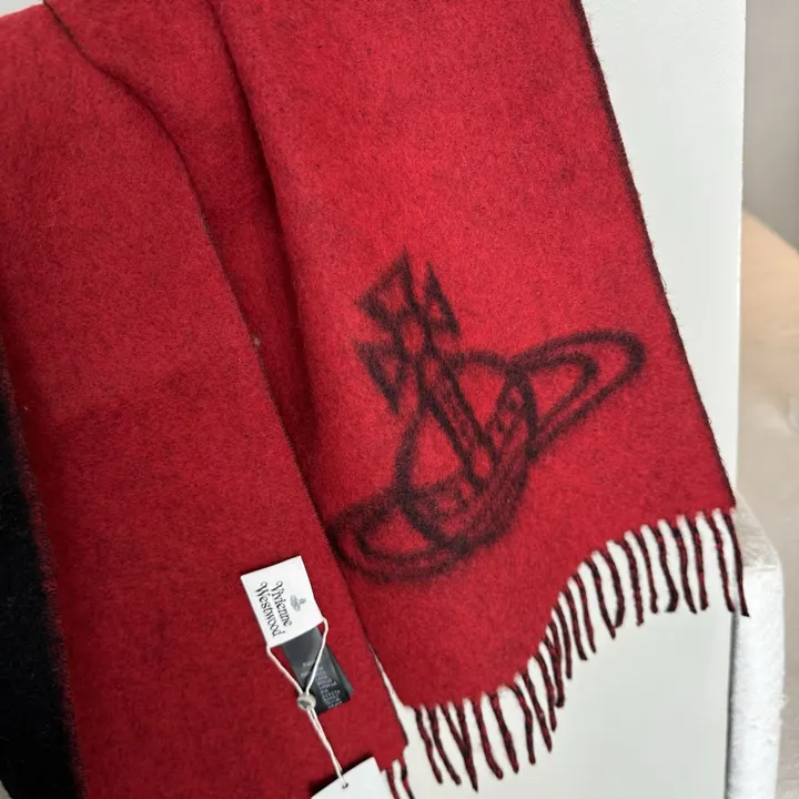 スーパーコピー ミュウミュウ マフラー