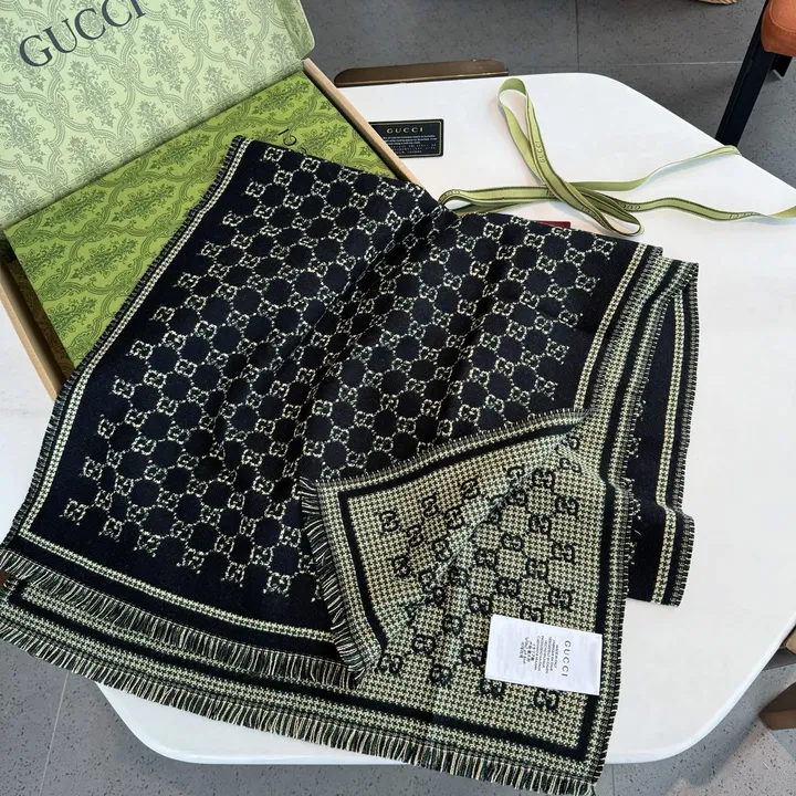 スーパーコピー グッチ マフラー