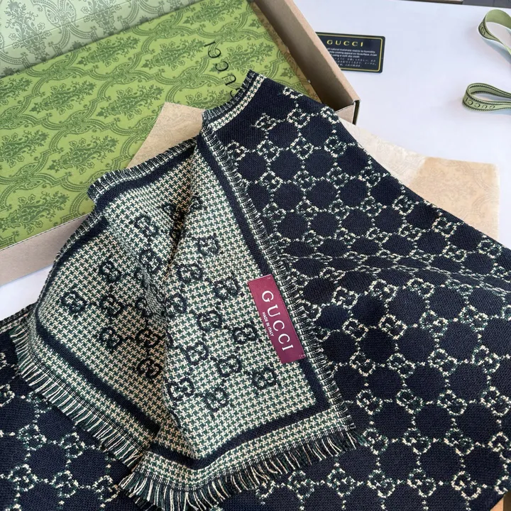 スーパーコピー グッチ マフラー