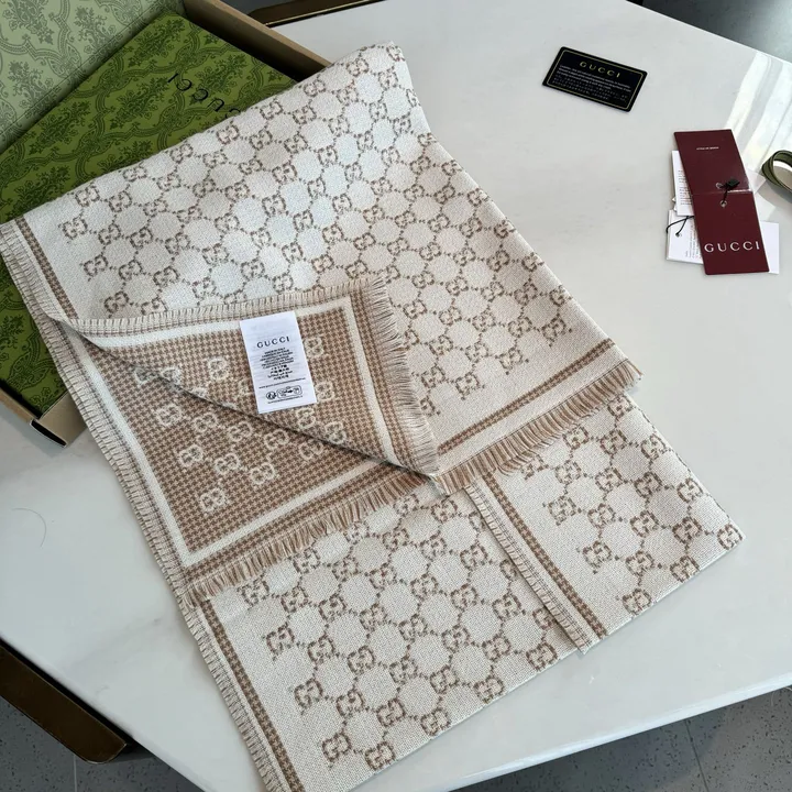 スーパーコピー グッチ マフラー