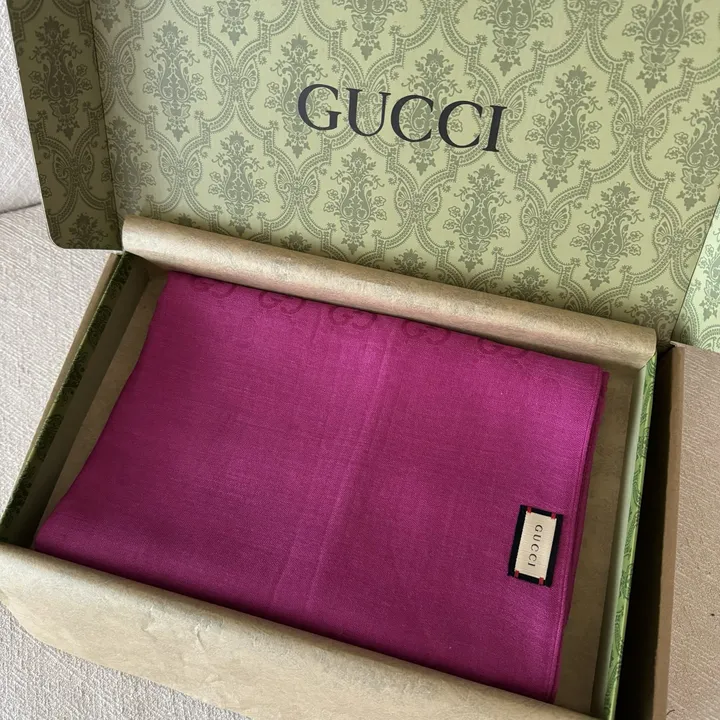 スーパーコピー グッチ マフラー