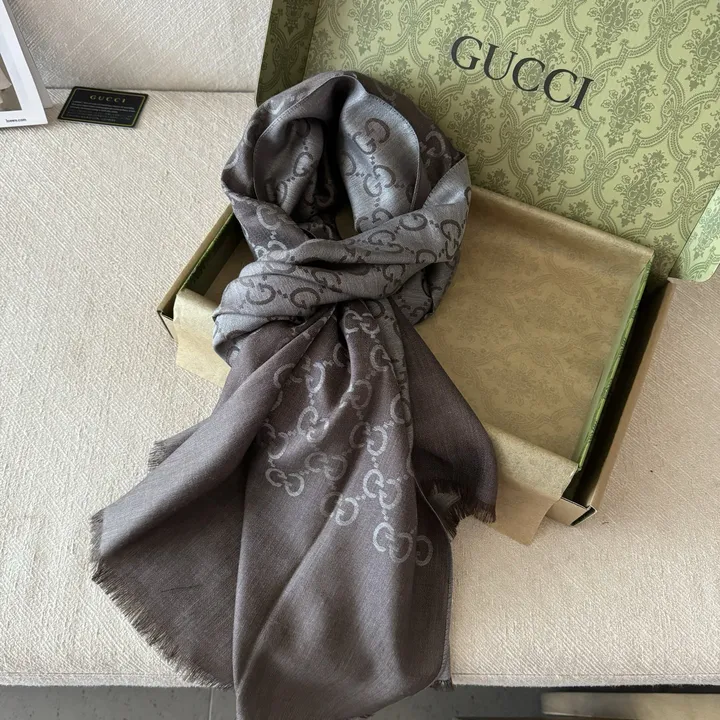 スーパーコピー グッチ マフラー