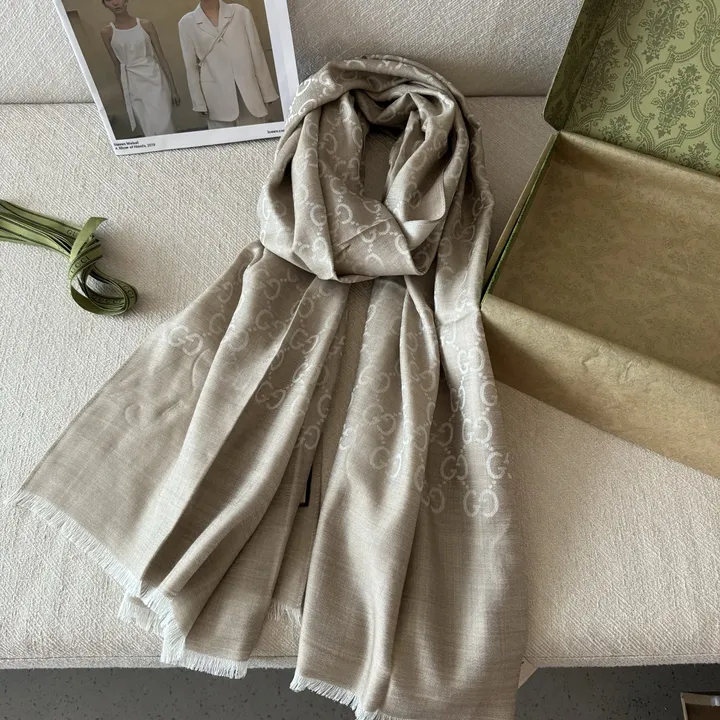 スーパーコピー グッチ マフラー