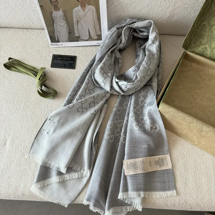 スーパーコピー グッチ マフラー