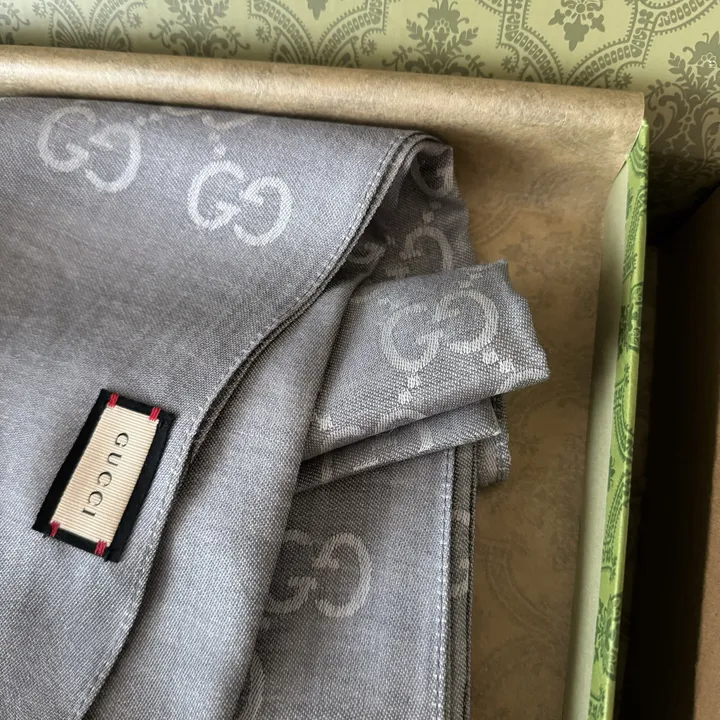 スーパーコピー グッチ マフラー