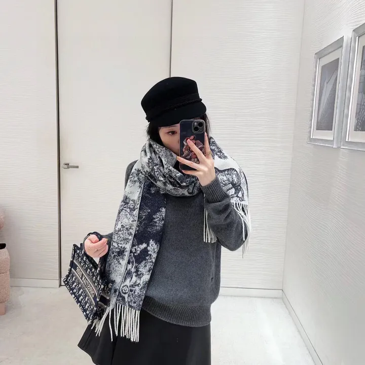 スーパーコピー ディオール マフラー