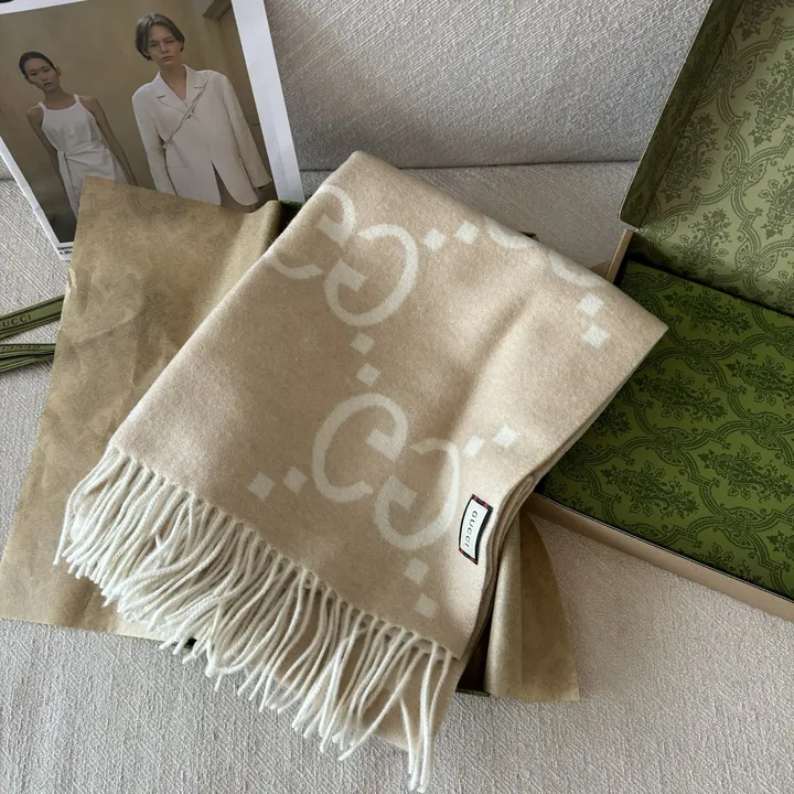 スーパーコピー グッチ マフラー