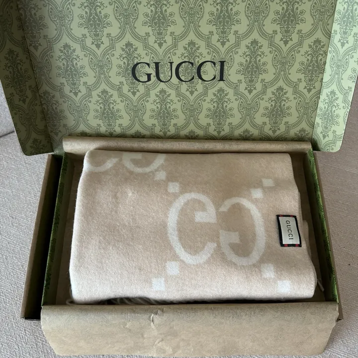 スーパーコピー グッチ マフラー