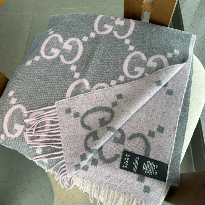 スーパーコピー グッチ マフラー