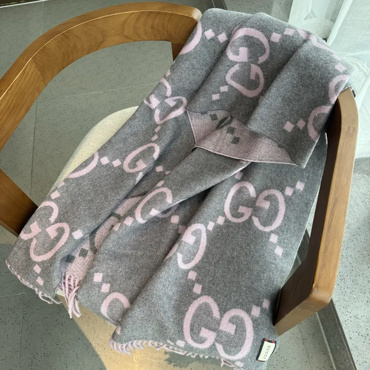 スーパーコピー グッチ マフラー