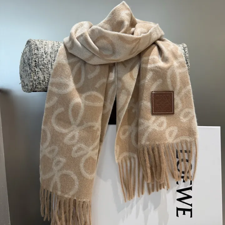 スーパーコピー ロエベ マフラー