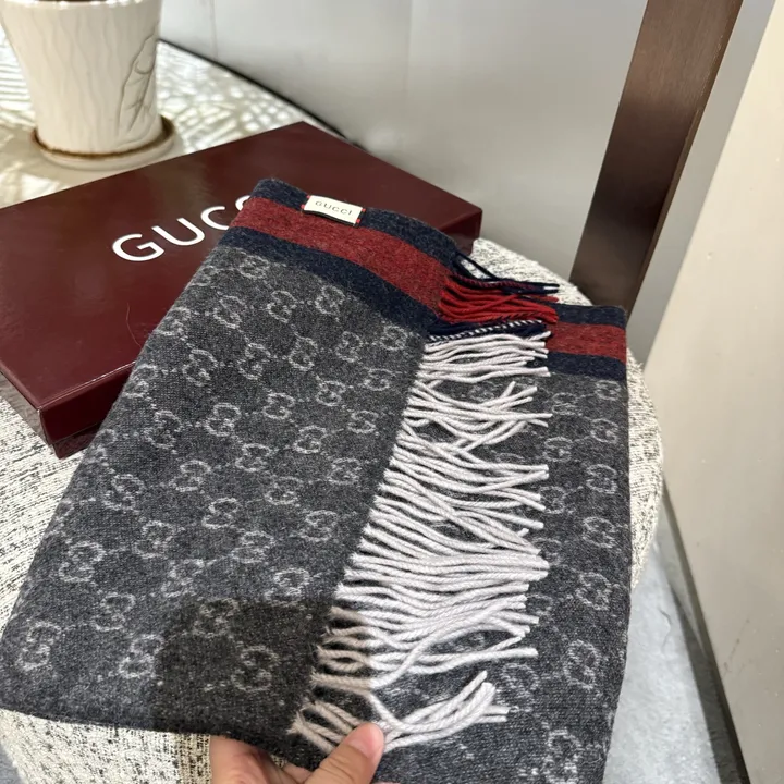 スーパーコピー グッチ マフラー