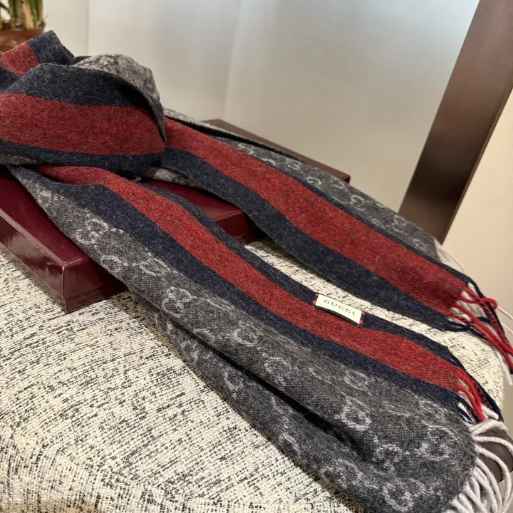 スーパーコピー グッチ マフラー