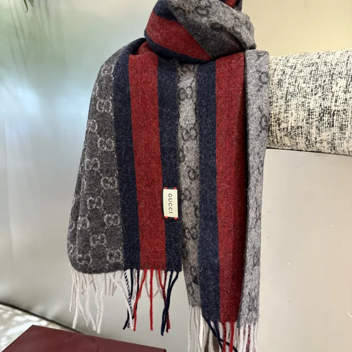 スーパーコピー グッチ マフラー