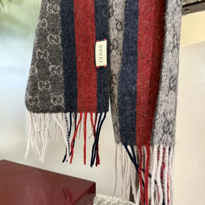 スーパーコピー グッチ マフラー