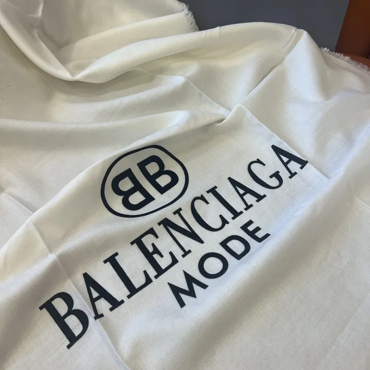 スーパーコピー セリーヌ マフラー