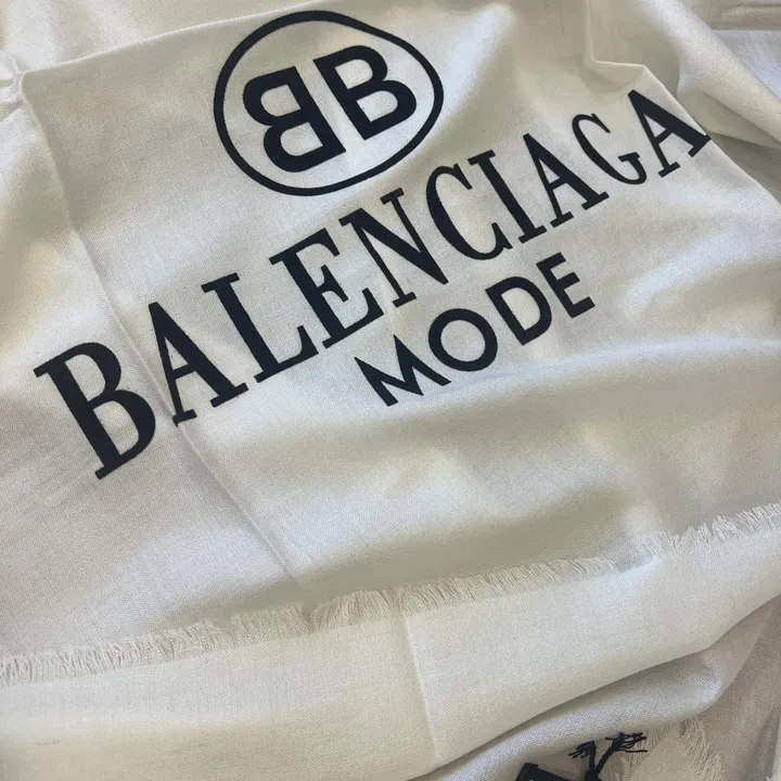 スーパーコピー セリーヌ マフラー