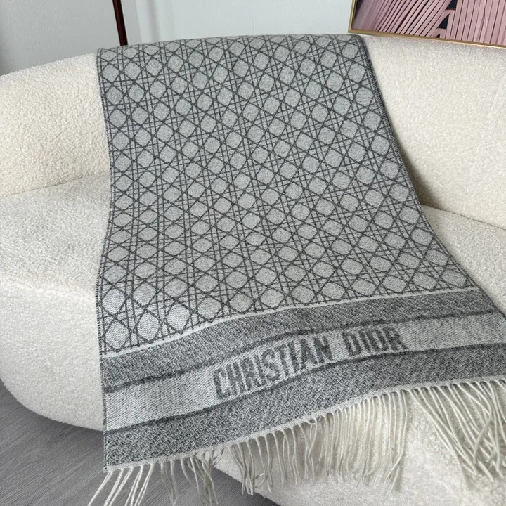 スーパーコピー ディオール マフラー