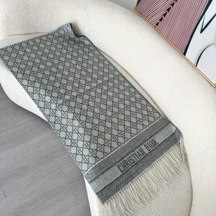 スーパーコピー ディオール マフラー