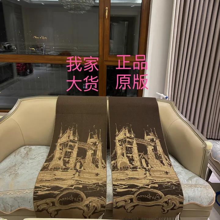 スーパーコピー バーバリー ス マフラー