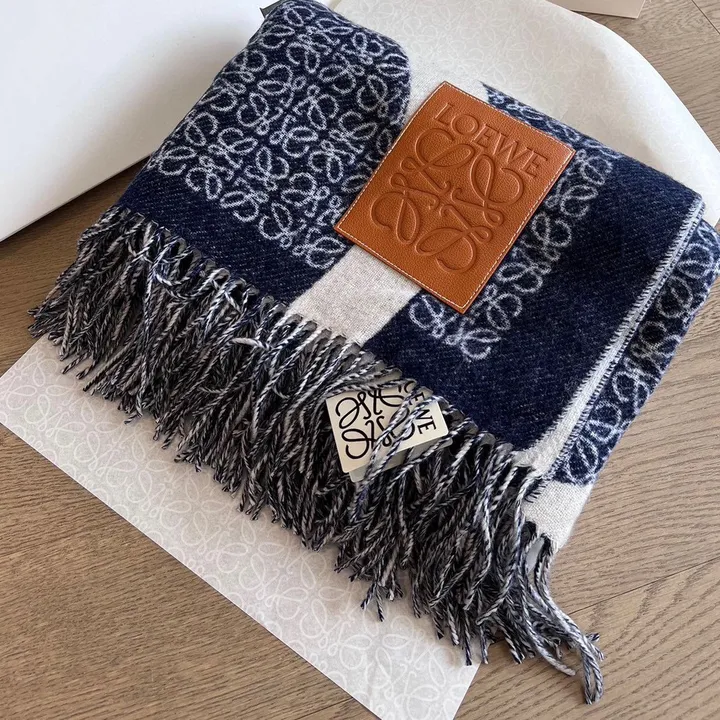 スーパーコピー ロエベ マフラー