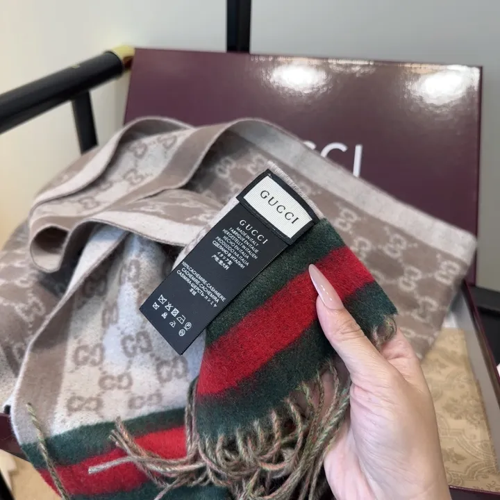 スーパーコピー グッチ マフラー