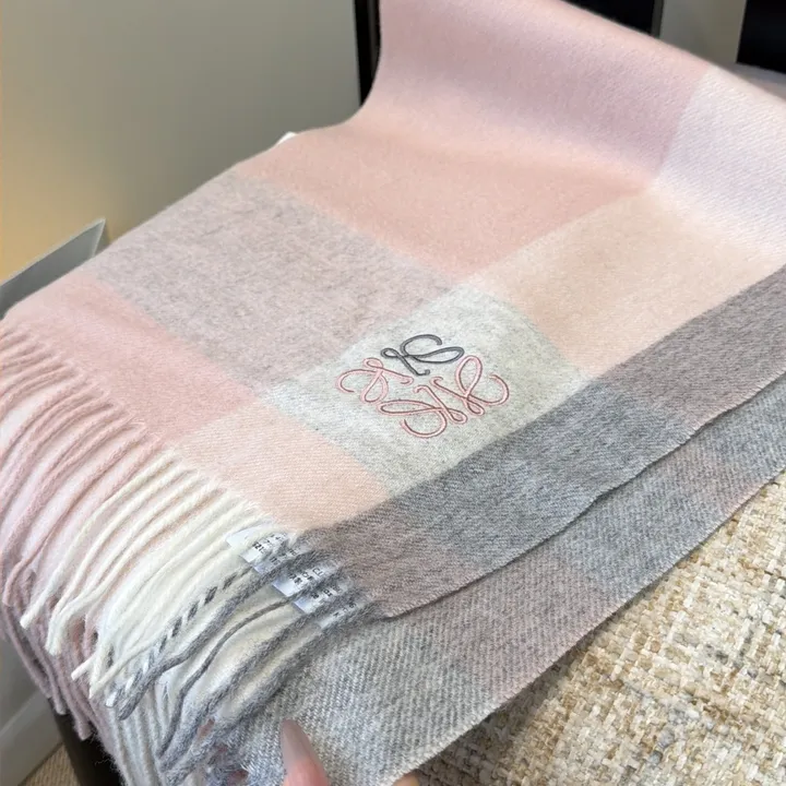 スーパーコピー ロエベ マフラー