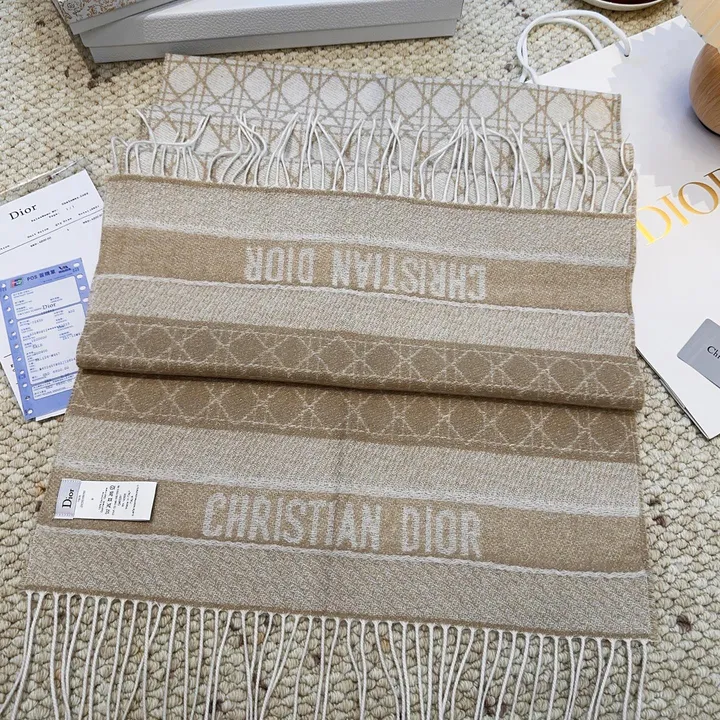 スーパーコピー ディオール マフラー