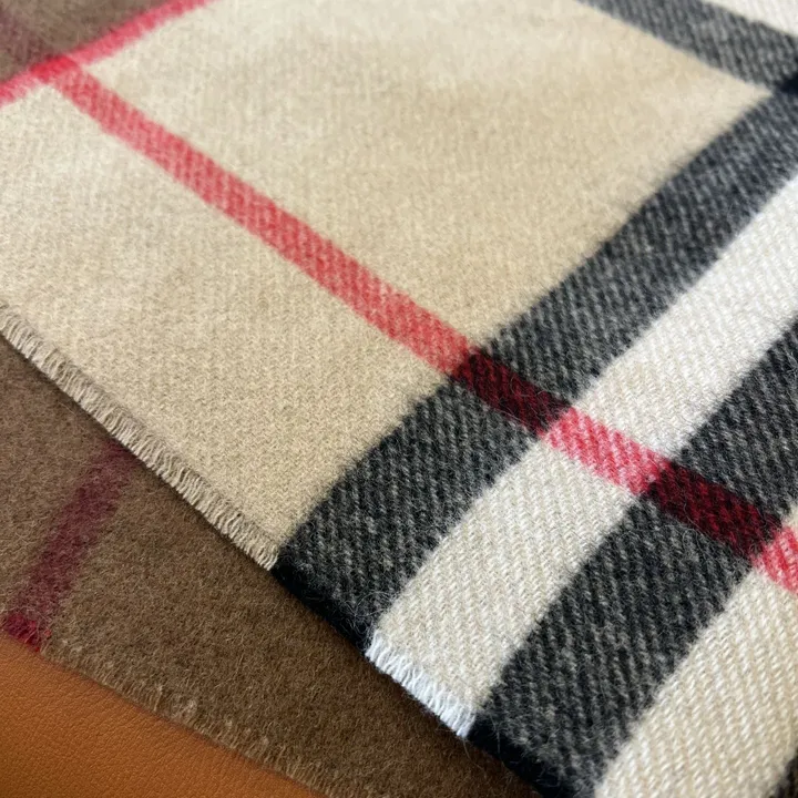 スーパーコピー バーバリー ス マフラー