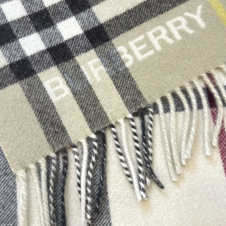 スーパーコピー バーバリー ス マフラー