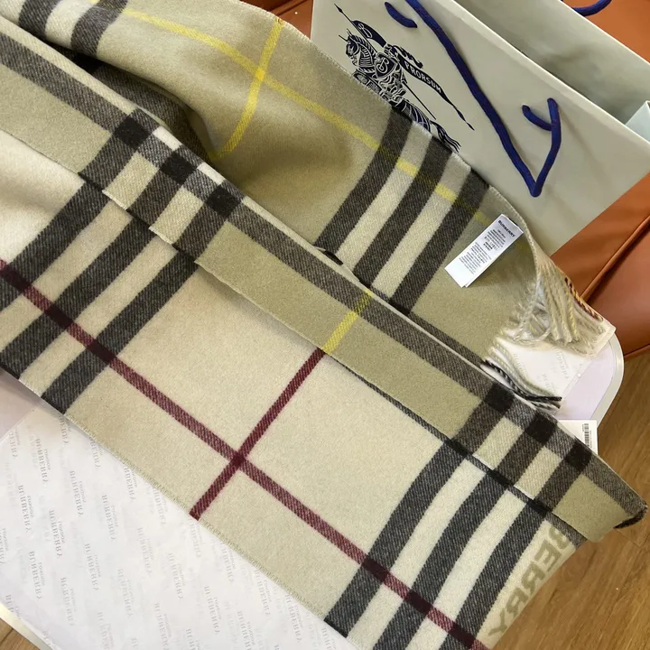 スーパーコピー バーバリー ス マフラー