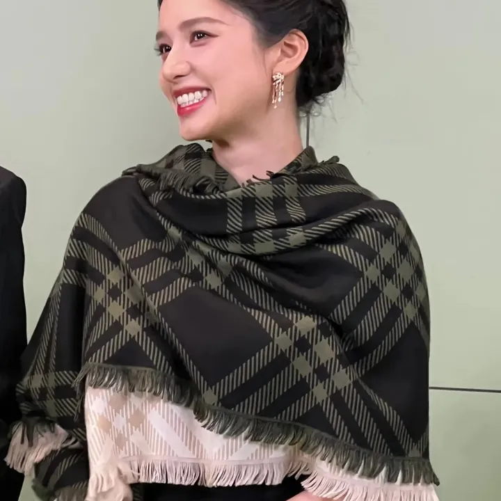 スーパーコピー バーバリー ス マフラー