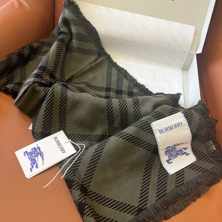 スーパーコピー バーバリー ス マフラー