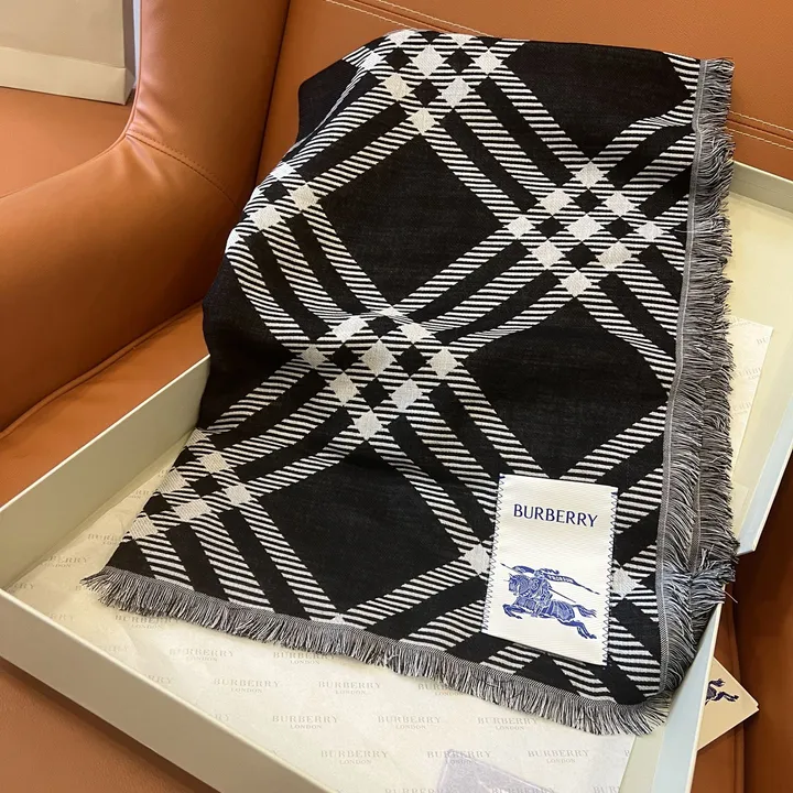 スーパーコピー バーバリー ス マフラー