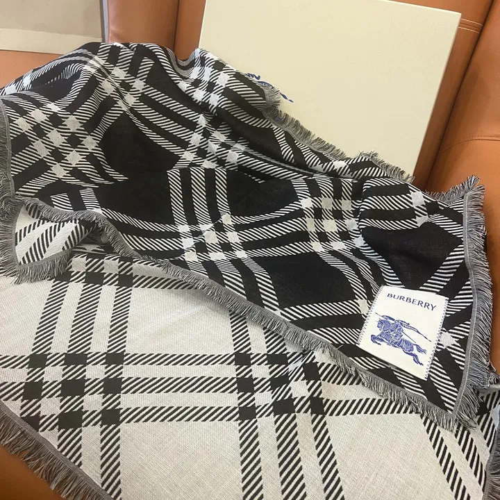 スーパーコピー バーバリー ス マフラー