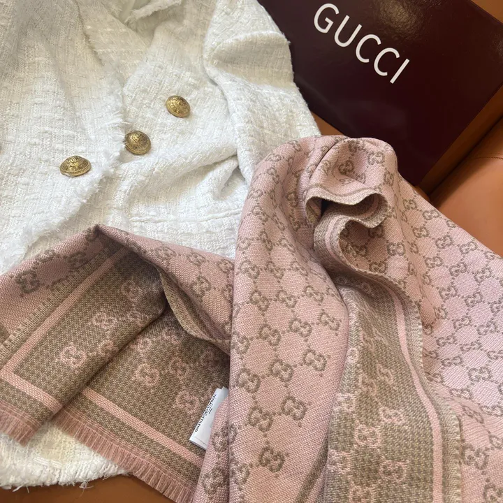 スーパーコピー グッチ マフラー