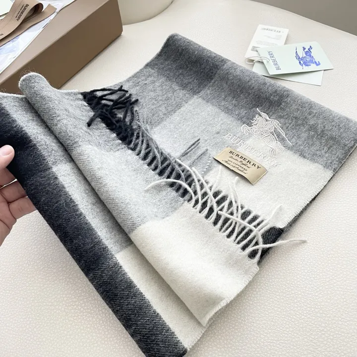 スーパーコピー バーバリー ス マフラー