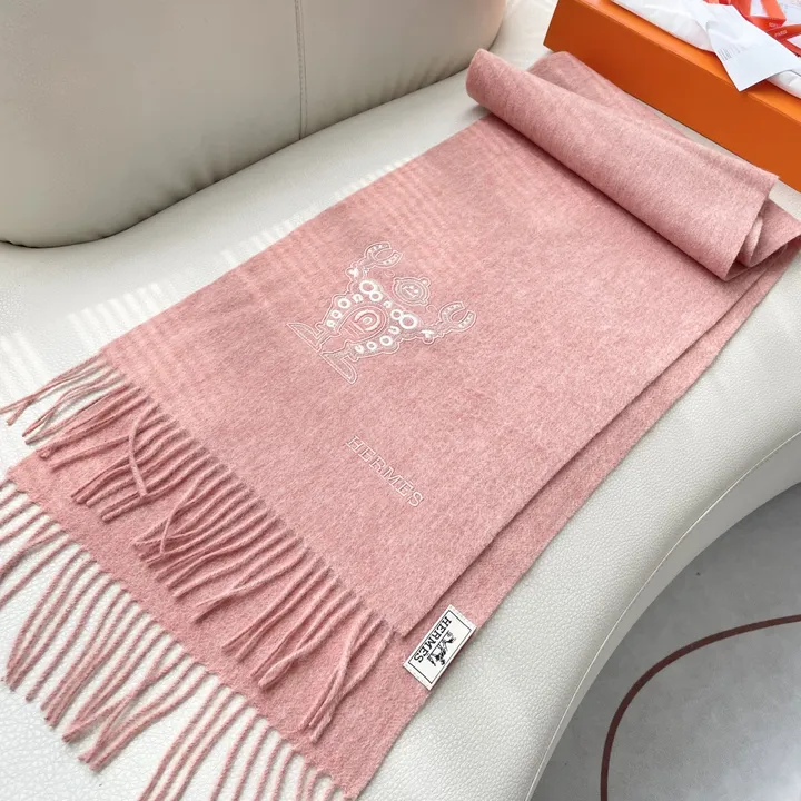 スーパーコピー フェンディ マフラー