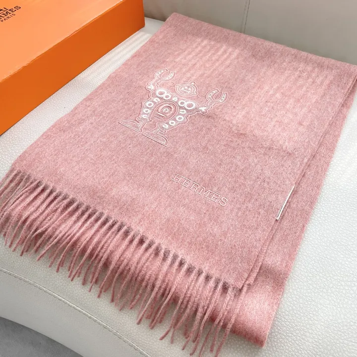 スーパーコピー フェンディ マフラー