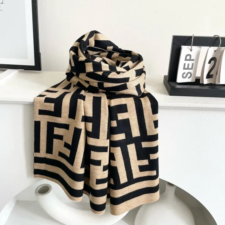 スーパーコピー フェンディ マフラー