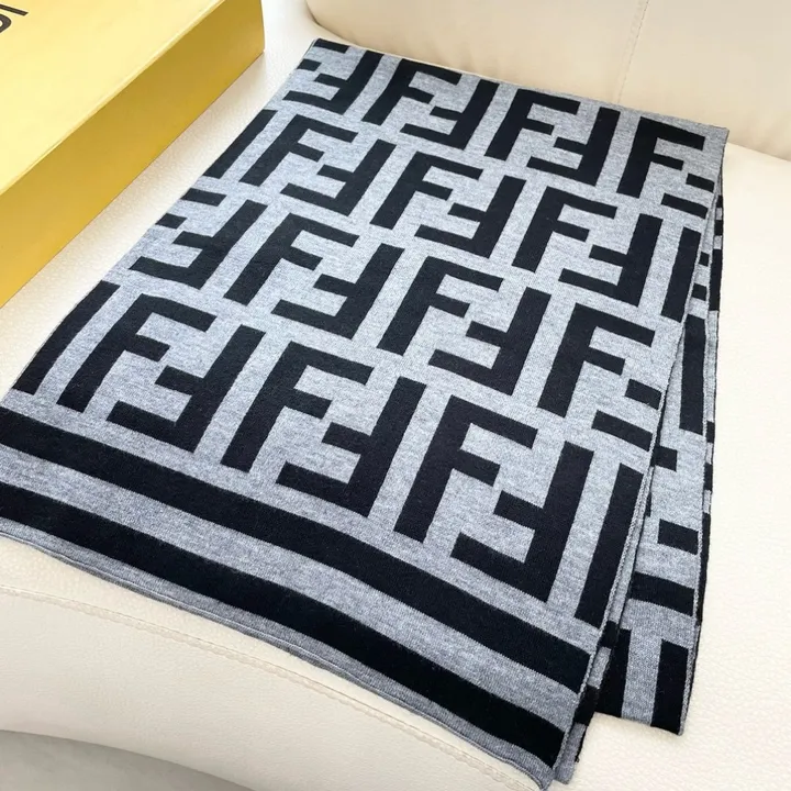 スーパーコピー フェンディ マフラー