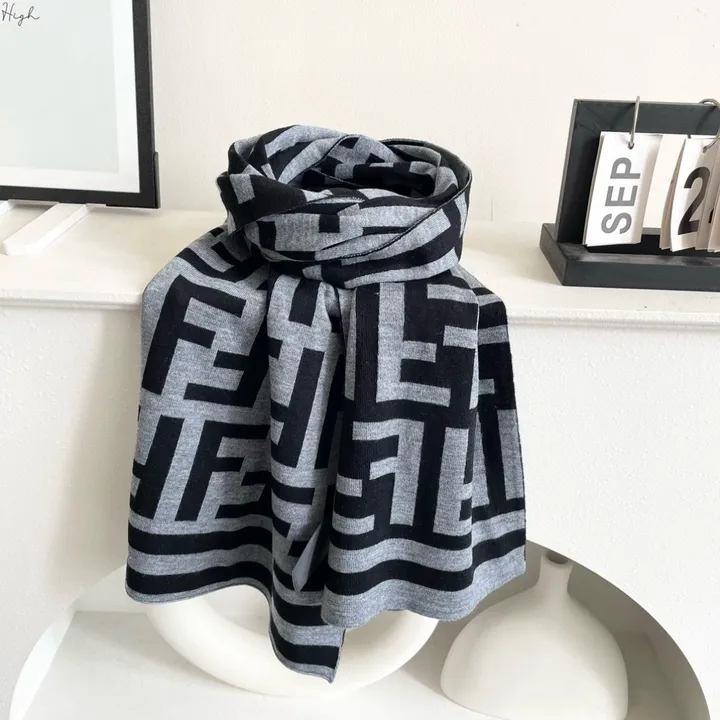 スーパーコピー フェンディ マフラー