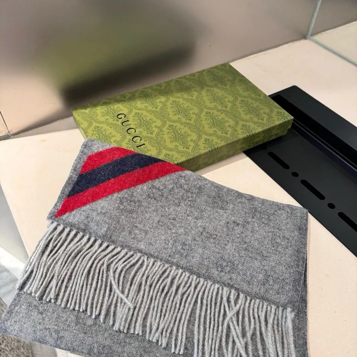 スーパーコピー グッチ マフラー