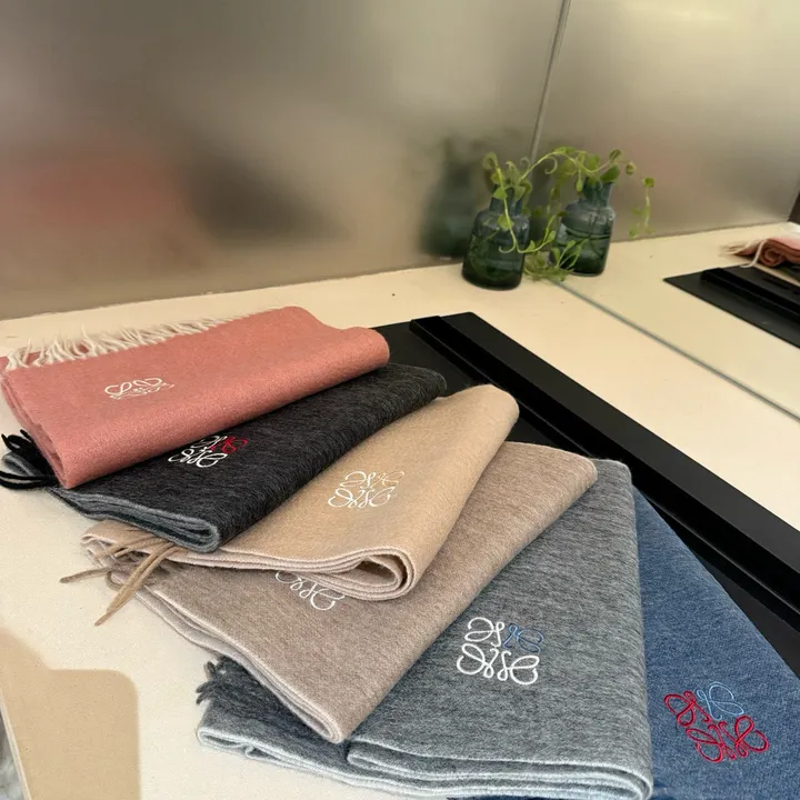 スーパーコピー ロエベ マフラー