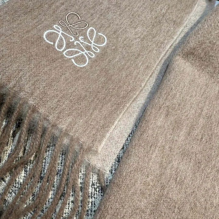 スーパーコピー ロエベ マフラー