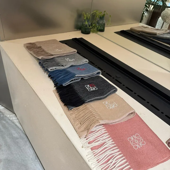 スーパーコピー ロエベ マフラー