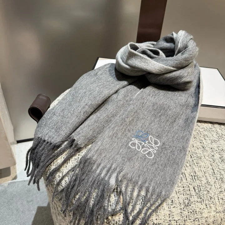 スーパーコピー ロエベ マフラー