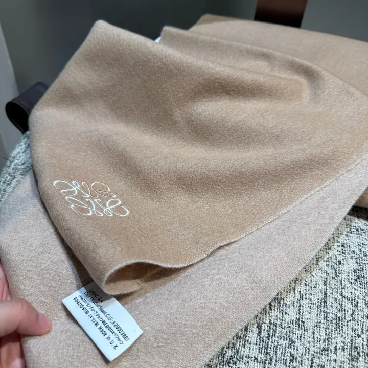 スーパーコピー ロエベ マフラー