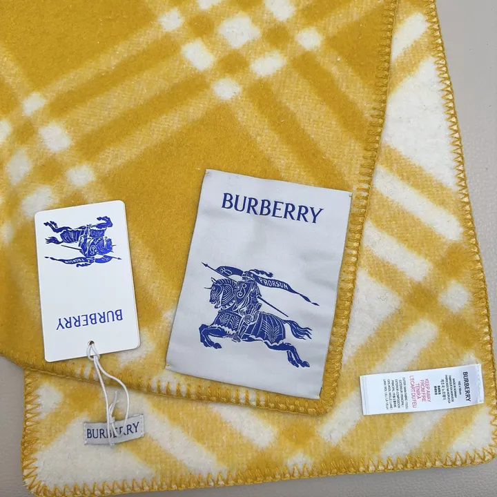 スーパーコピー バーバリー ス マフラー